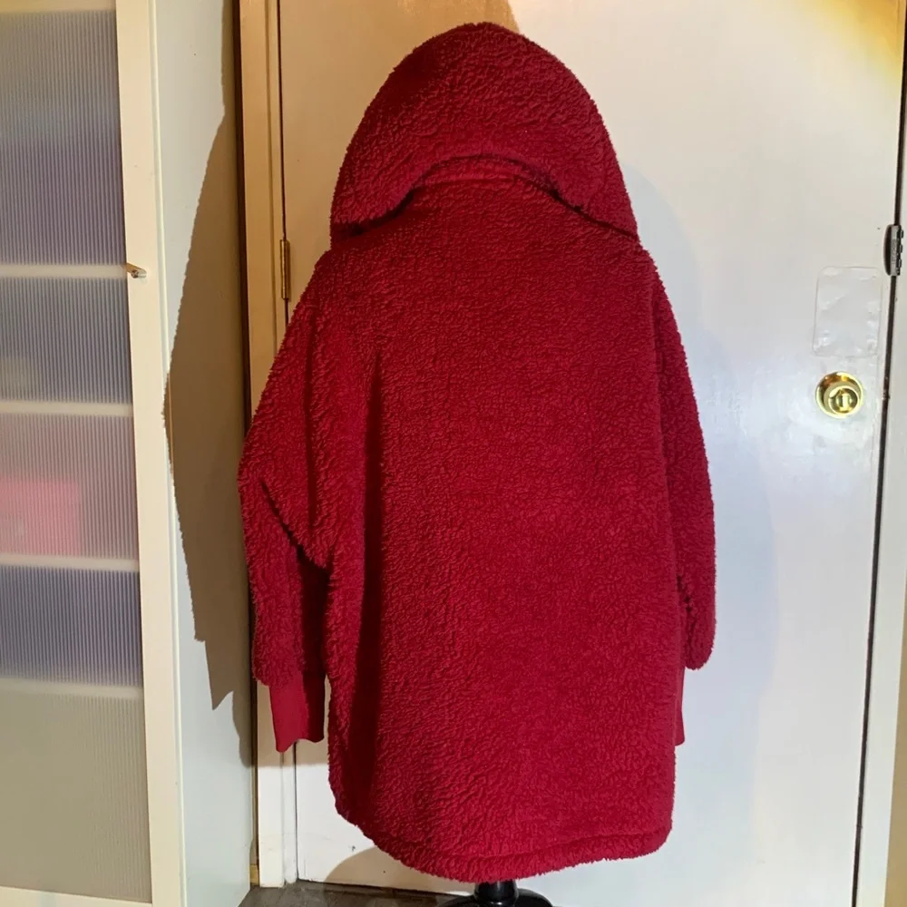 Cozy Red Hooded Fleece Coat - Picture 3 of 6